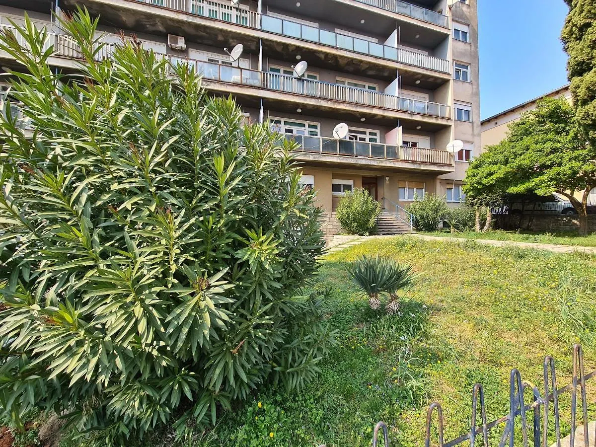 Apartment Jadran 2151 Pula